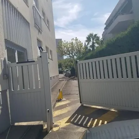 Appartamento Lumineux Avec Parking Privé Saint-Raphaël