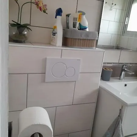 Lumineux Avec Parking Prive Saint-Raphael (Var)