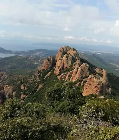 Lumineux Avec Parking Prive Apartment Saint-Raphael (Var)