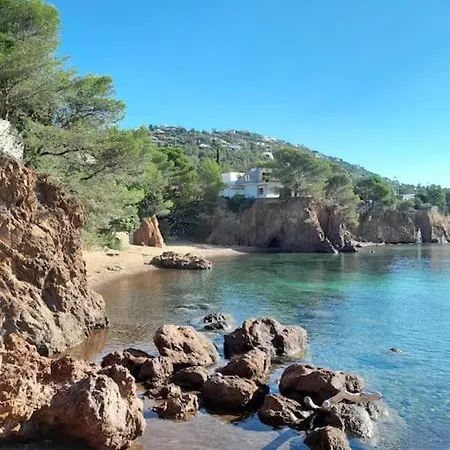 Apartment Lumineux Avec Parking Prive